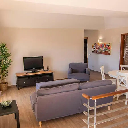 House In Elite Residential Area Of Lejlighed Faro