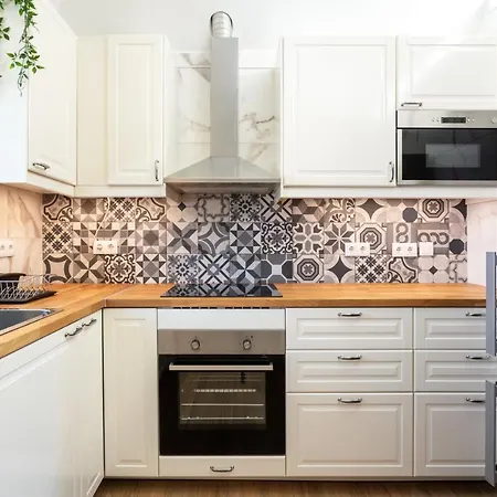 Lejlighed House In Elite Residential Area Of