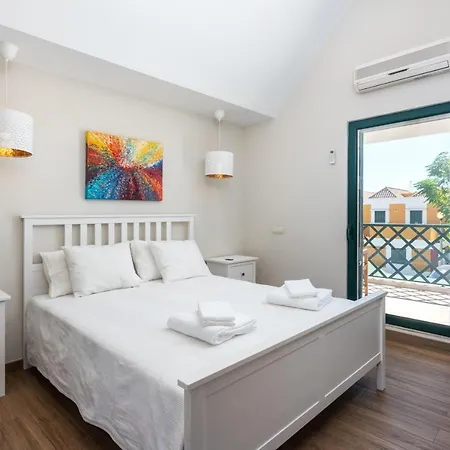 House In Elite Residential Area Of Lejlighed Faro